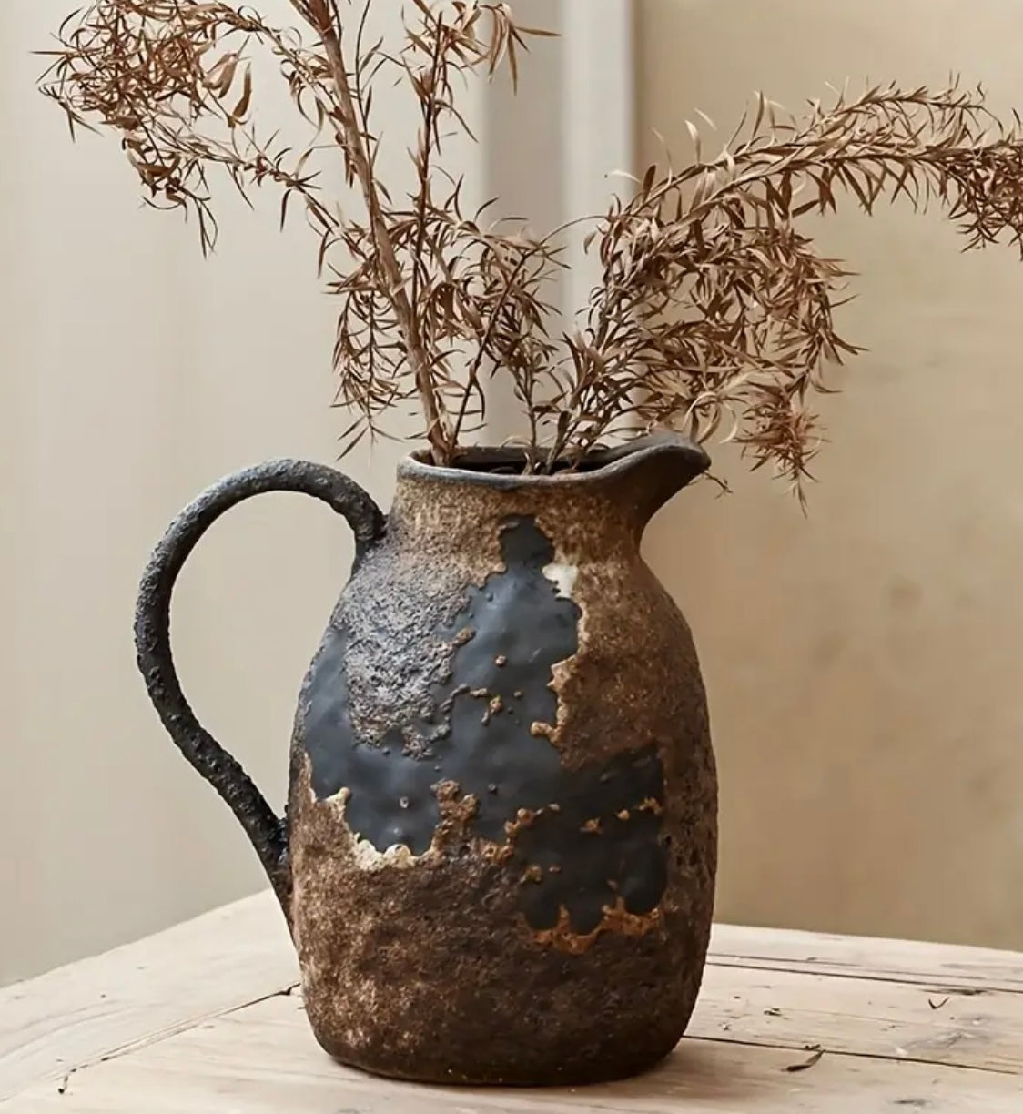 "Handmade Rustic Ceramic Vases - Unique Artisanal Decor