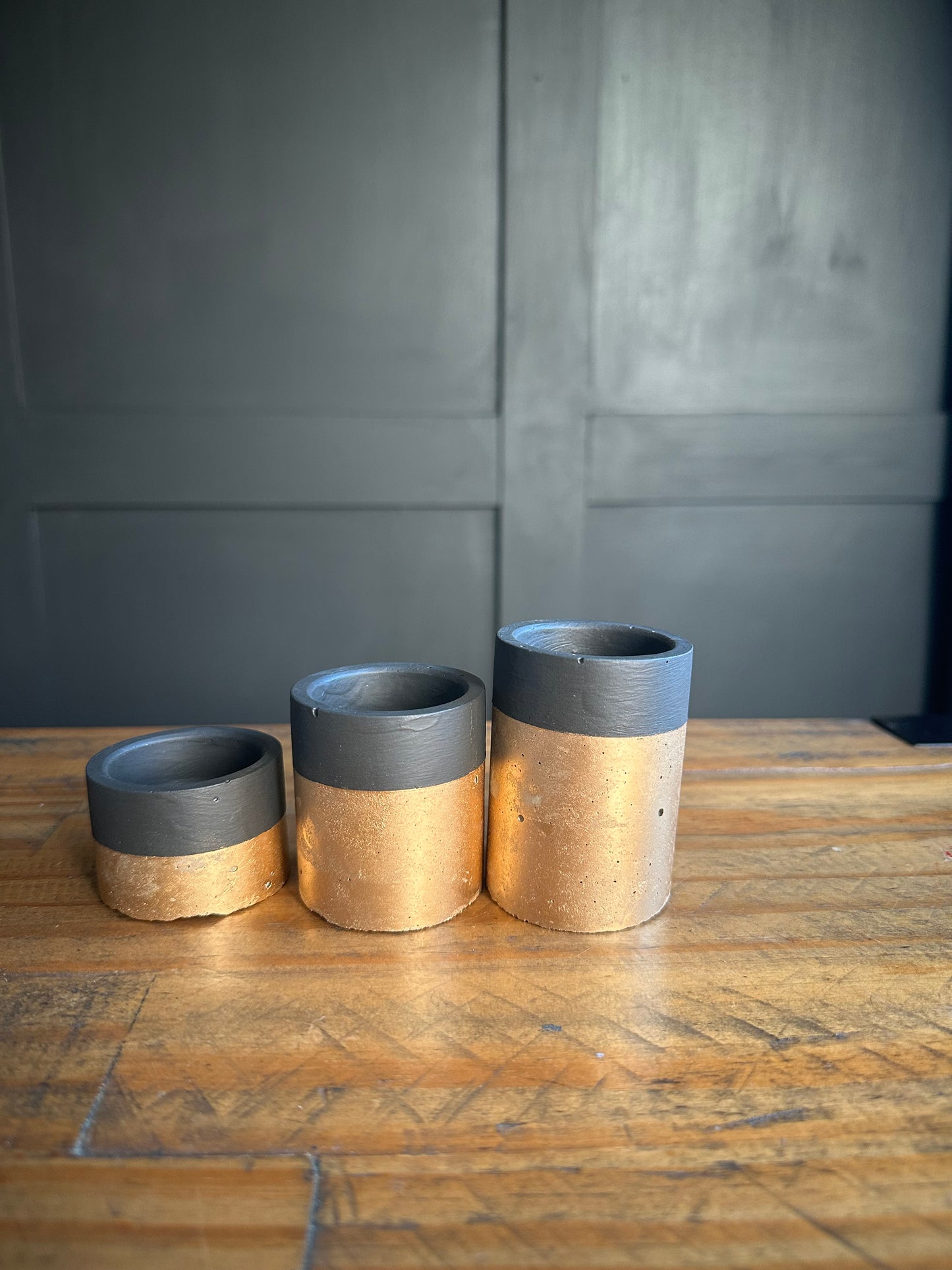 Beautiful 4 piece concrete candle holder table centre piece