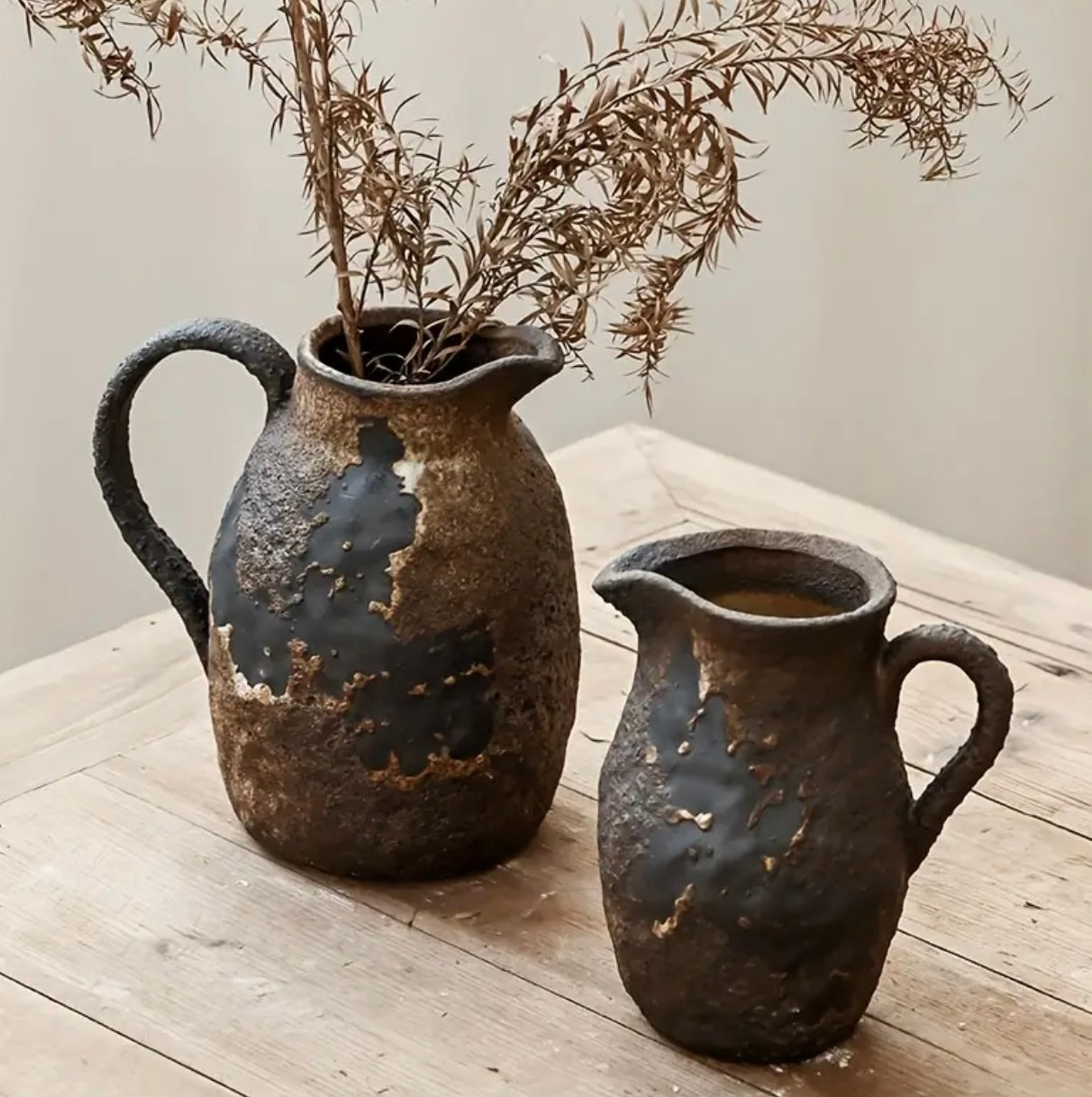 "Handmade Rustic Ceramic Vases - Unique Artisanal Decor