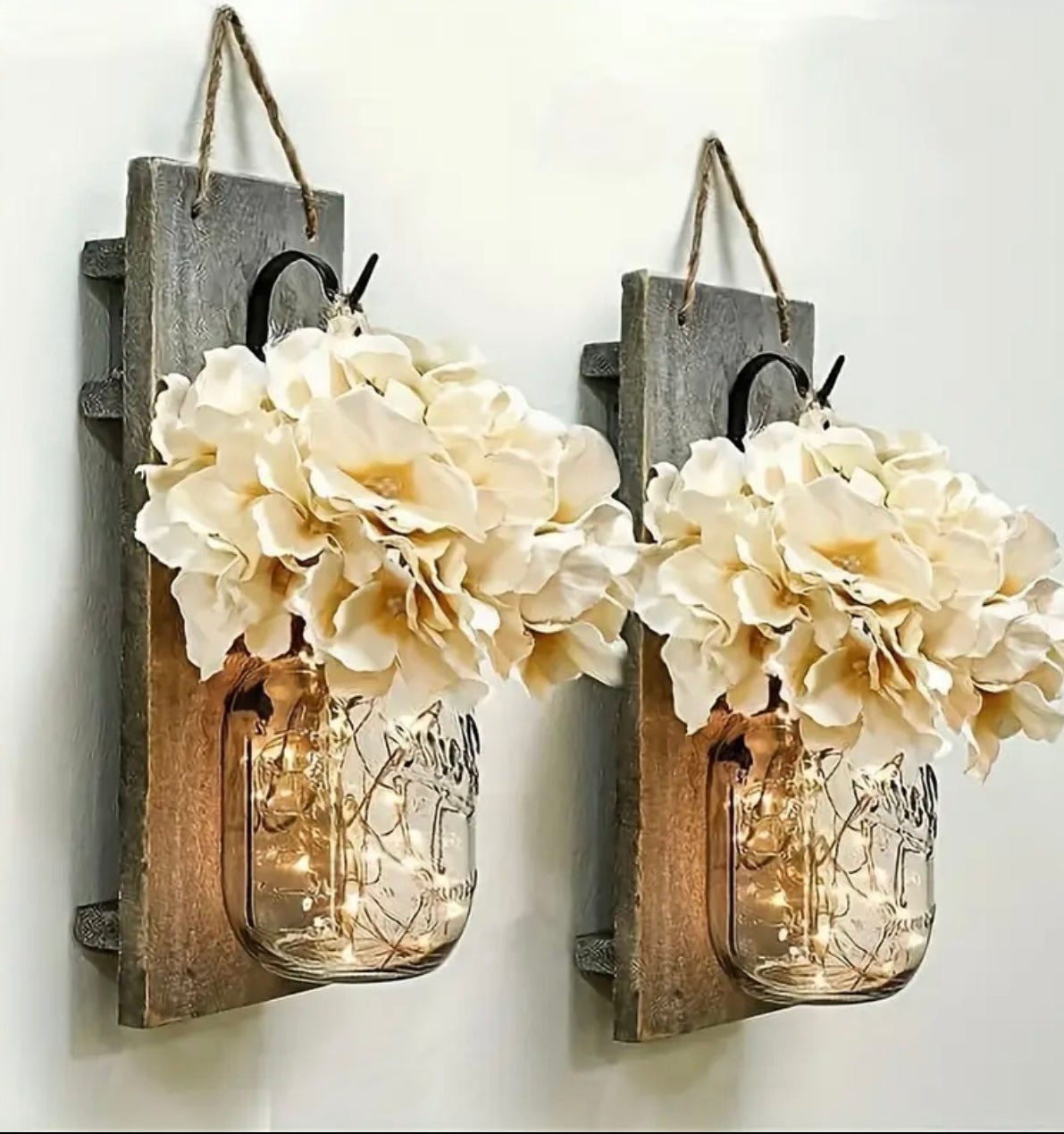 Set of 2 wall sconces with lights