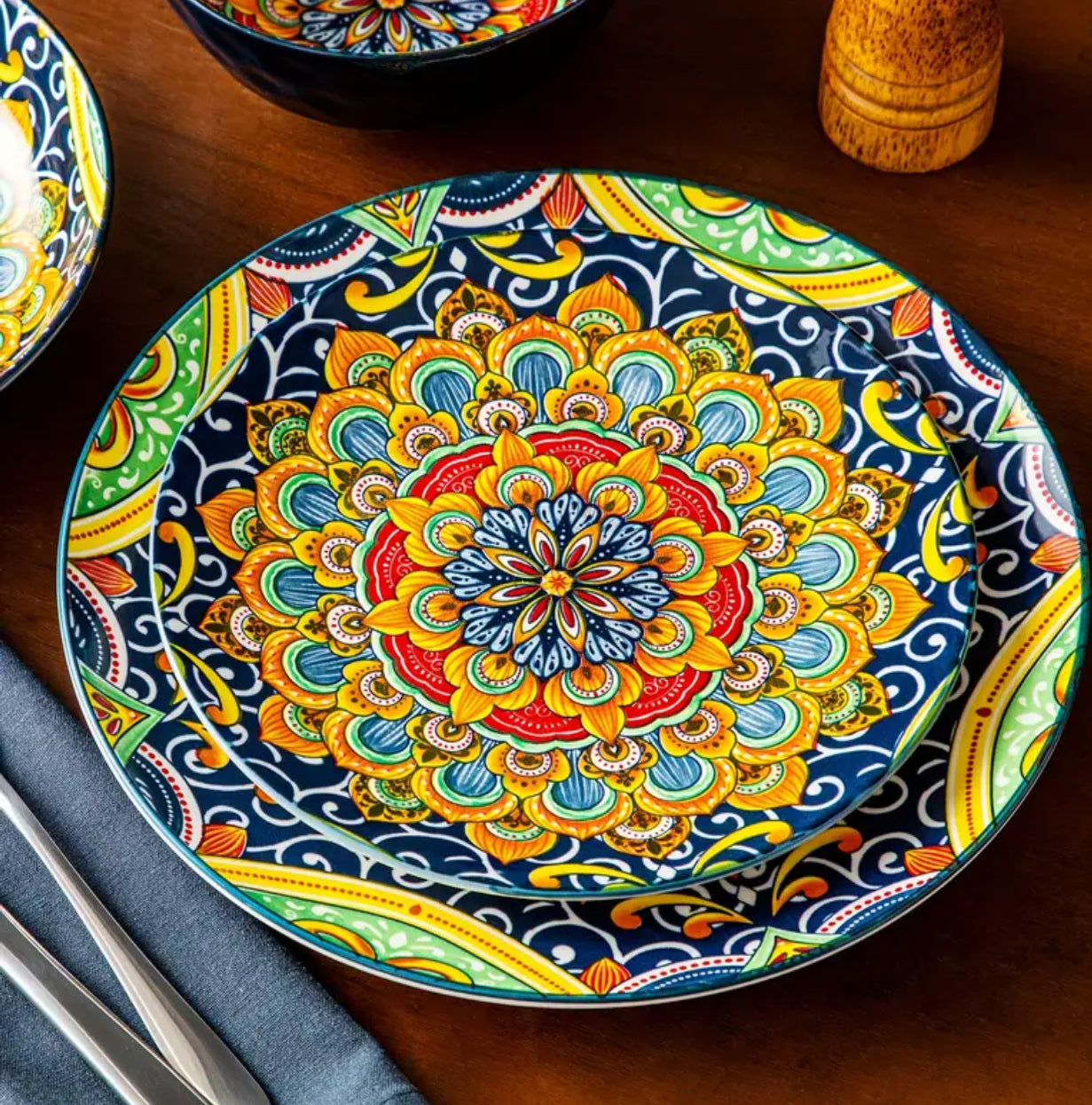 Colourful tableware set - Bohemian Tableware Set
