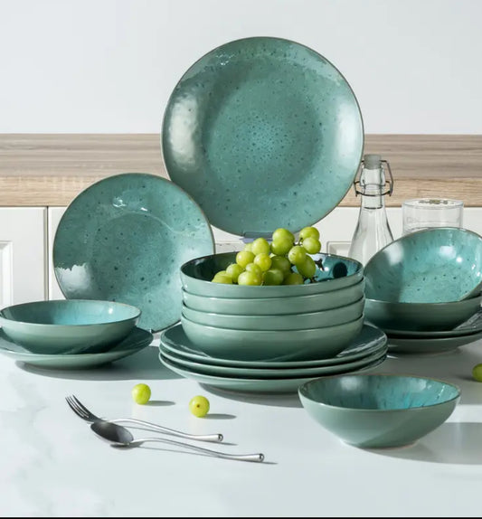 Green 16-Piece Stoneware Dinner Set – Stylish Modern Dinnerware for 4